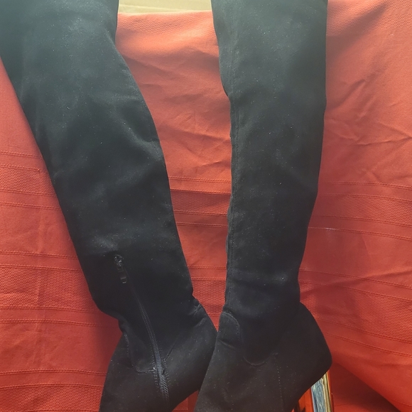 Fall suede boots - Picture 2 of 7